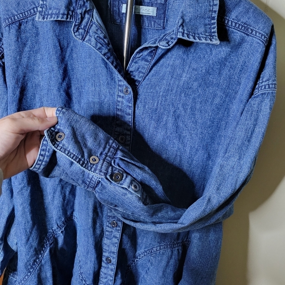 We The Free - Free People - Freya Denim Top - Picture 6 of 9